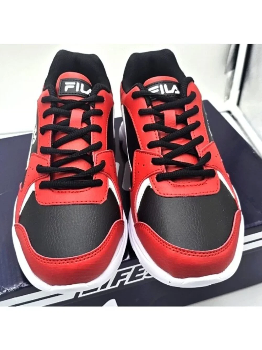 Fila Stirr Lifestyle Men's Athletic Shoes Size 8 Red Black White NIB